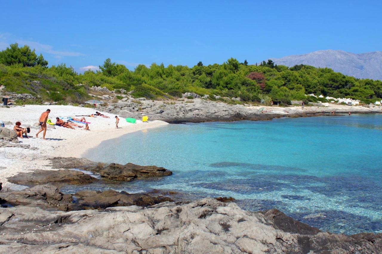 Apartments By The Sea Sumartin, Brac - 11658 Bagian luar foto