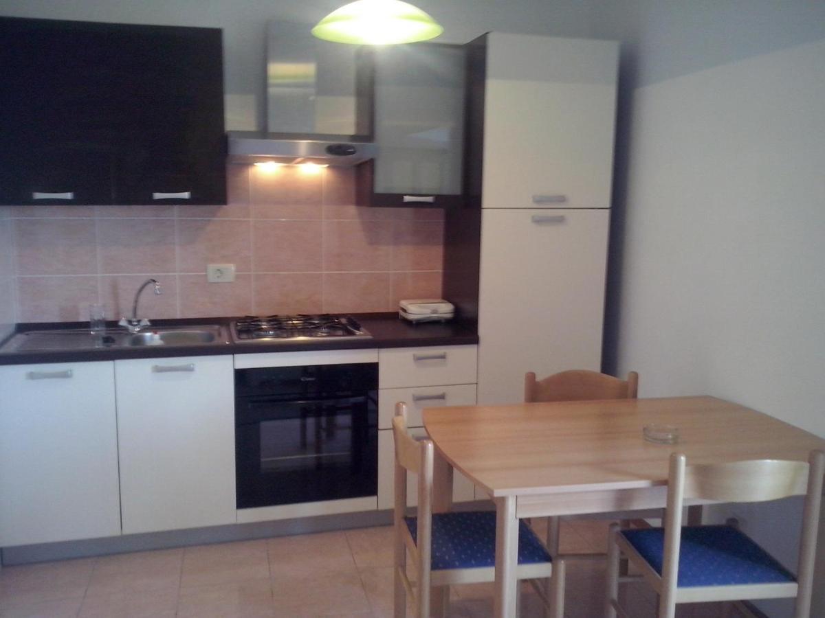 Apartments By The Sea Sumartin, Brac - 11658 Bagian luar foto